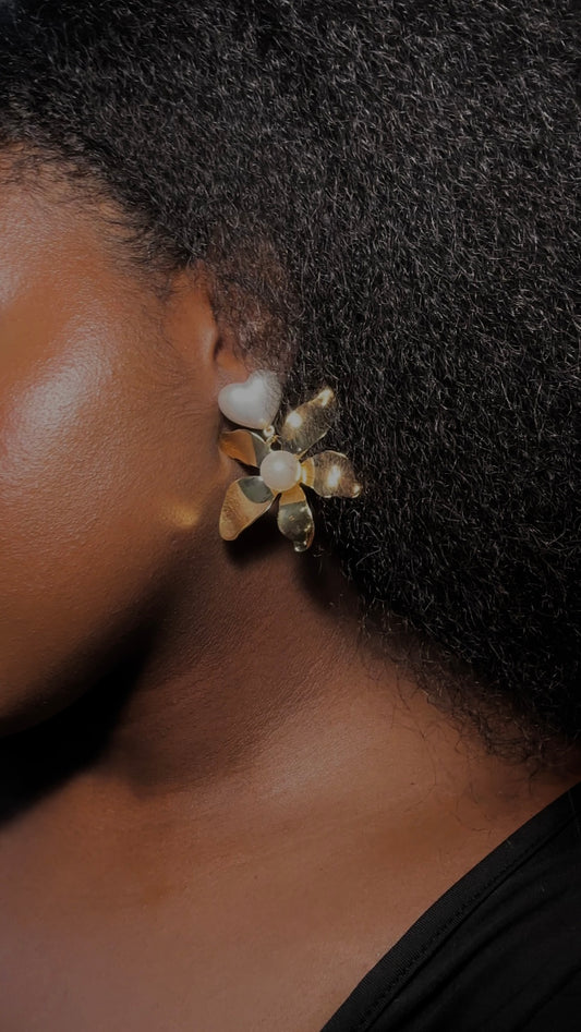 White Pearl Flower Earrings